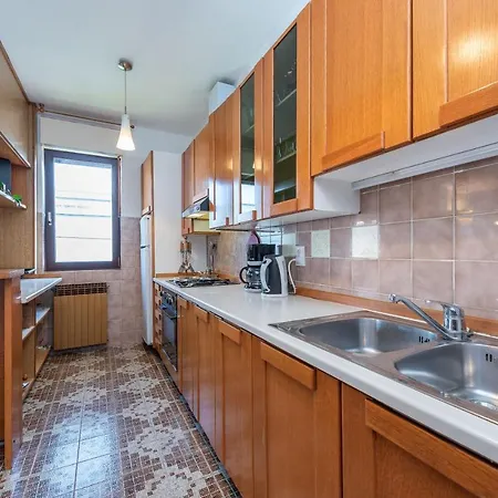 Babin Apartman Zára